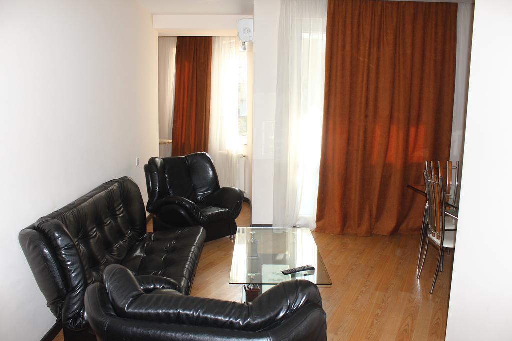 Tbilisi Achiko Apartments Tsqnet'i Room photo